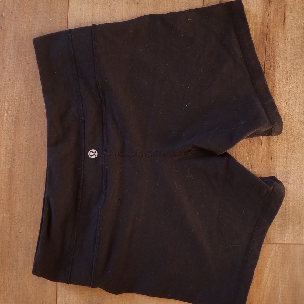 Lululemon Black 4" Biker Shorts Size 6